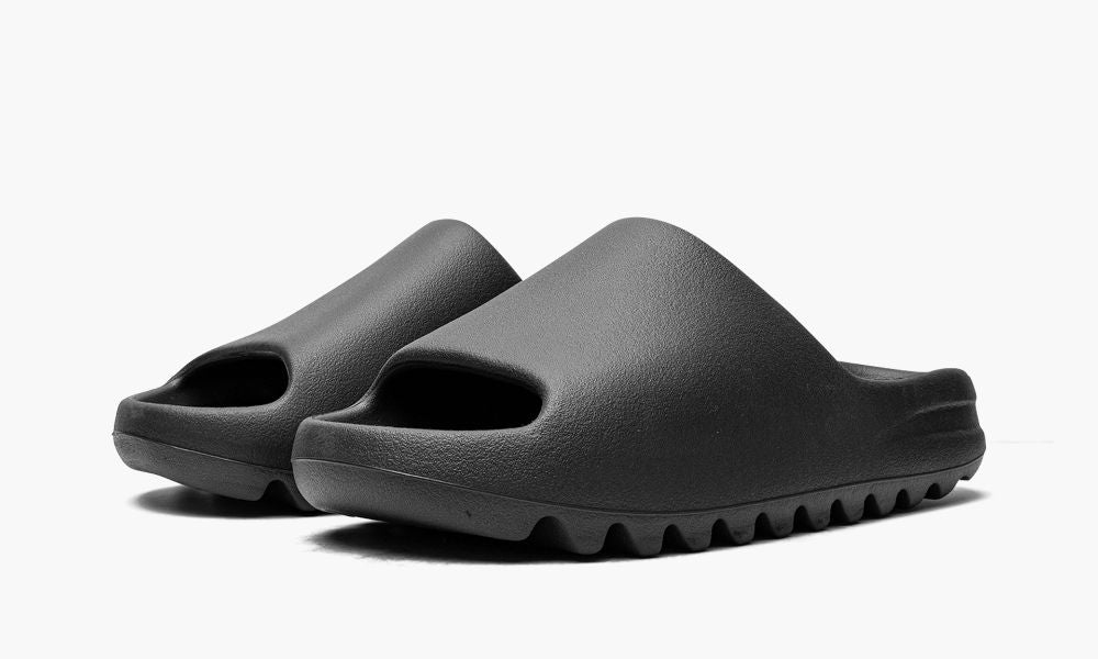 Onyx Cloud Slippers